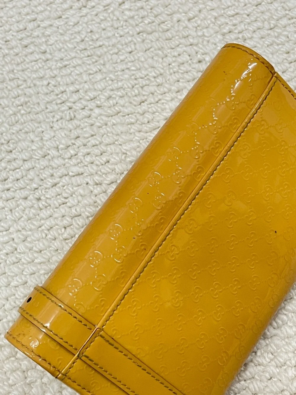 Gucci Wallet With COA Yellow - Picture 3 of 12